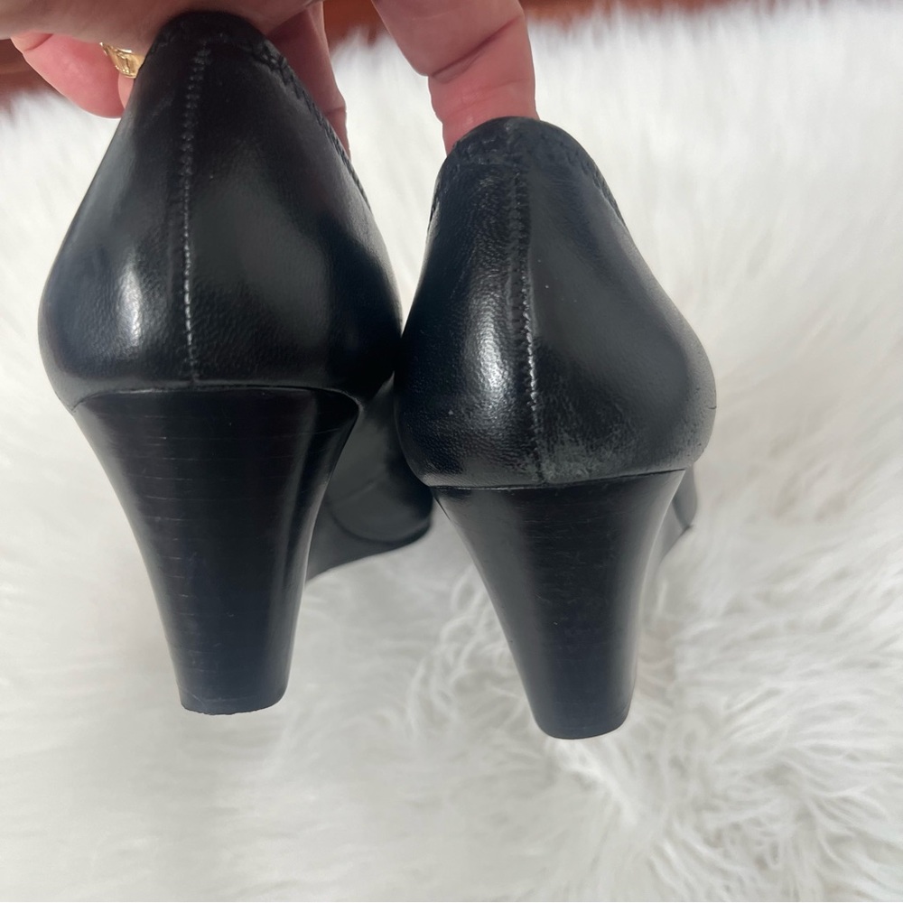 Tory Burch Sally Wedge Black and Silver Heels with Metallic Emblem - Picture 7 of 13